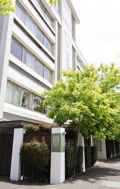 Noa Hotel