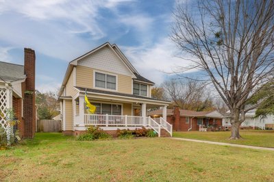 Centrally Located Hampton Roads Home w/ Game Room!