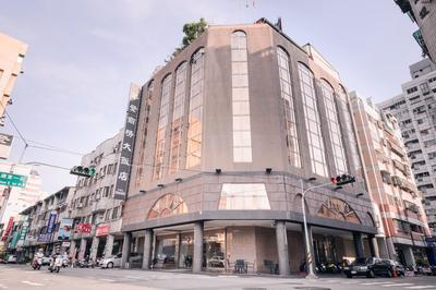 Waugh Den Business Hotel