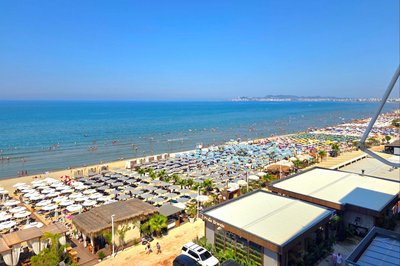 Beachfront & Sea View Apartment 101 - Happy Rentals