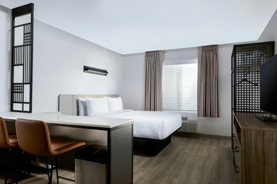 StudioRes by Marriott Greensboro Airport