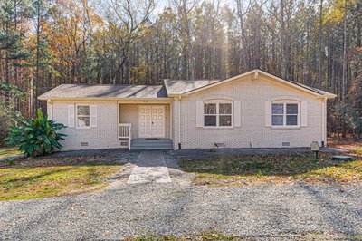 2 Mi to Lake Gaston: Wooded Family Home w/ Deck