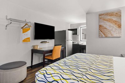 Suburban Studios Orange Park - Jacksonville near Naval Air Station