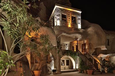 Shoestring Cave House - Image 104