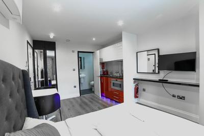 Imperial Court Suites