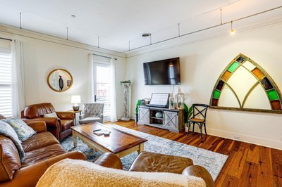 Steps to Oxford Square: Ole Miss Game Day Condo