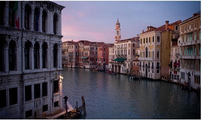 Guest House Train Station Venice - Atika & Atif