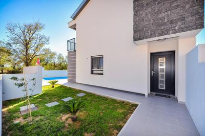 Villa Lily