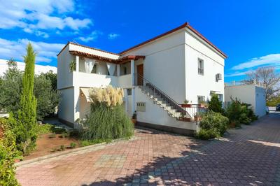 Apartments & Rooms Buble
