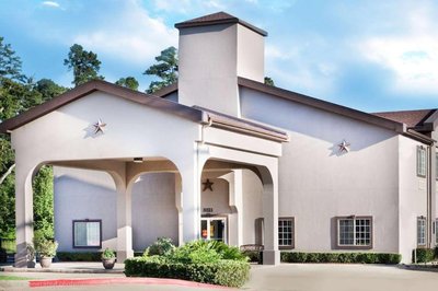 Hotel Piney Woods