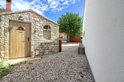 Charming villa Darte with private pool near Rovinj, extra pool heating available