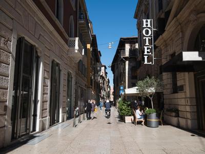 Italianflat - Rentroom Old Town - 200mt to Arena
