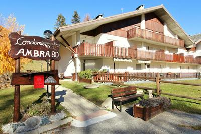 Hostdomus - Bi Level Apartment