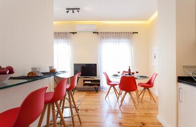 GuestReady - Stylish apt w/ balcony in Graca