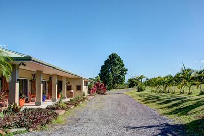 Mahana House Country Inn, a hotel in North Hilo, Hawaii