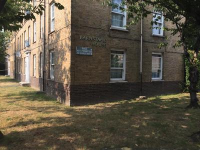 Central Greenwich guest rooms