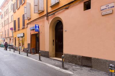 Petroni 38 by Studio Vita