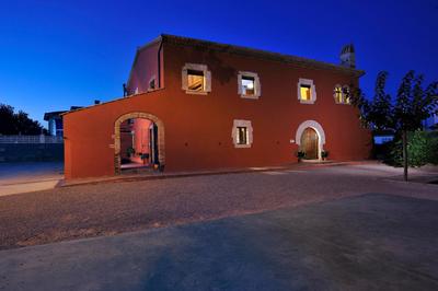 Masia Casa Roja