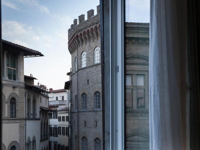 Tornabuoni Place