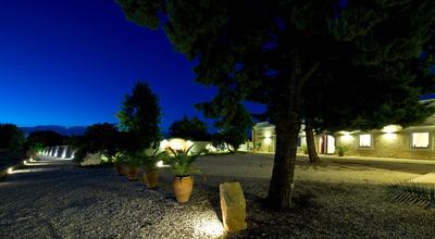 Masseria Il Mandorlo Fiorito con piscina