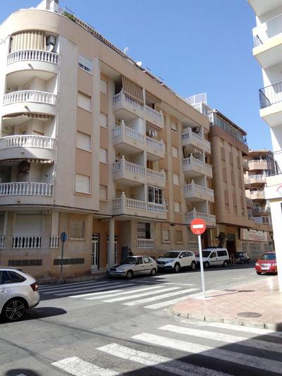 Apartment only 250m from the beach Los Locos