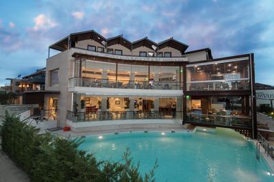 Cosmopolitan Hotel by GHH
