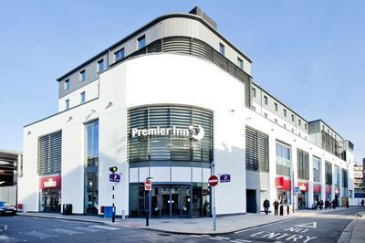 Premier Inn Cheltenham Town Centre