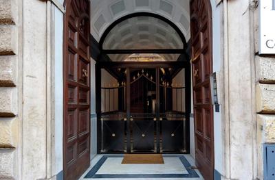 Design Apartment Paulina 300 mt from Colosseum