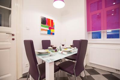 Apartment Center Four stars