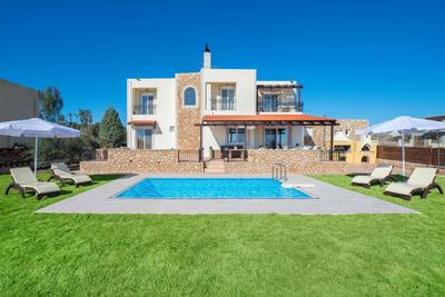 MarySol Luxury Villa