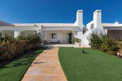 Perla di Ostuni by BarbarHouse
