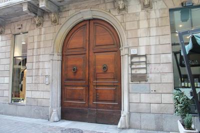 Via Rusconi 10 - byMyHomeinComo
