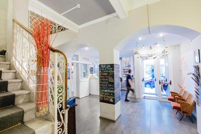 Tomato Urban Retreat