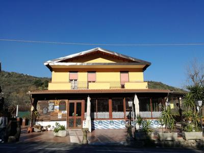 Casa Fronte Gole Alcantara