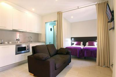 ClassBedroom Barcelona Beach Apartments