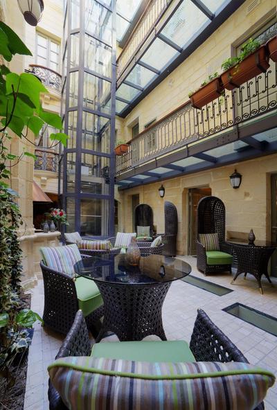 Palazzo Consiglia - IK Collection