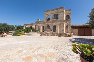 Casale Tre Petre by BarbarHouse