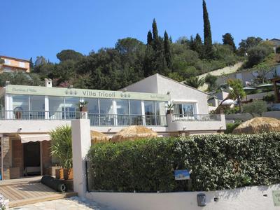 Villa Tricoli B&B avec Piscine