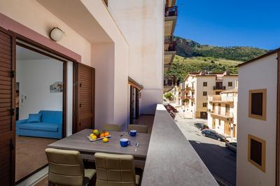 Il Glicine Appartamenti & Rooms