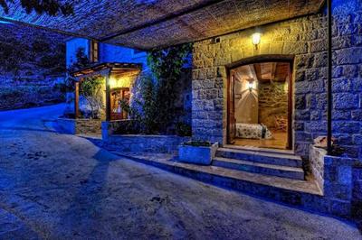 Holiday Getaway Caric