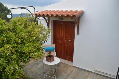 Casa Saronida