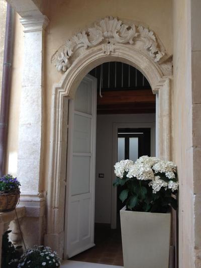 Ortigia Family House