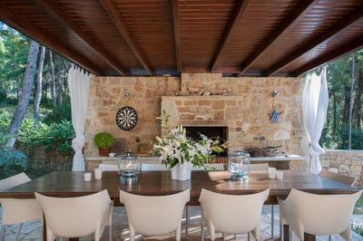 Naftilos Villa Sani with private Pool