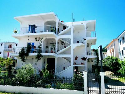 Apartments Armini