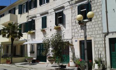 Apartments Nina Riva