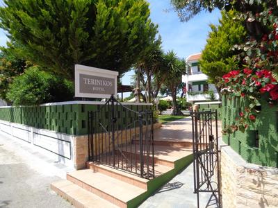 Terinikos Sunny Garden Hotel & Junior Suites