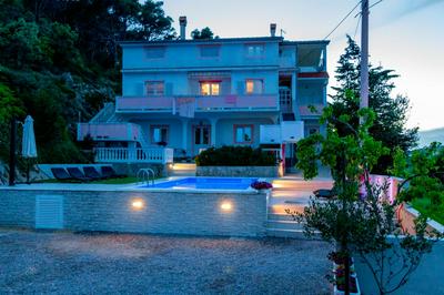 Apartments Lores