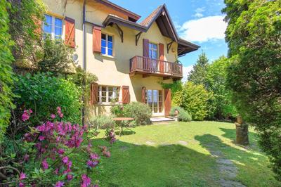 Villa Elisette by Impero House