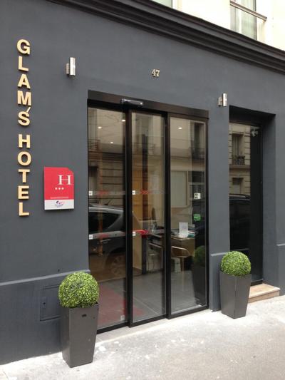 Le Glam's Hotel
