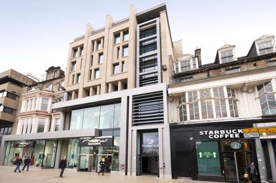 Premier Inn Edinburgh - Princes Street